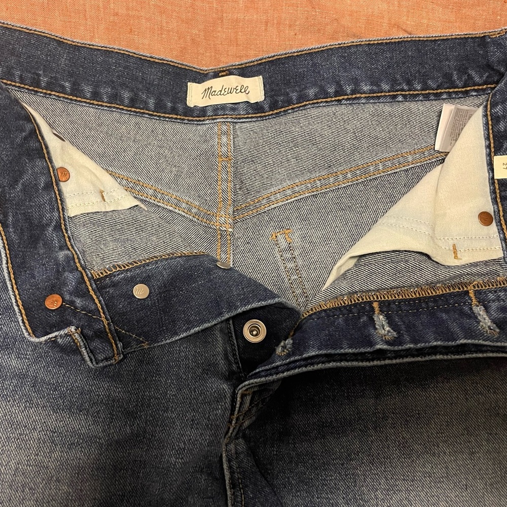 MADEWELL Dadjean Castlewood Wash Distressed Short 27 $74 - Picture 10 of 11